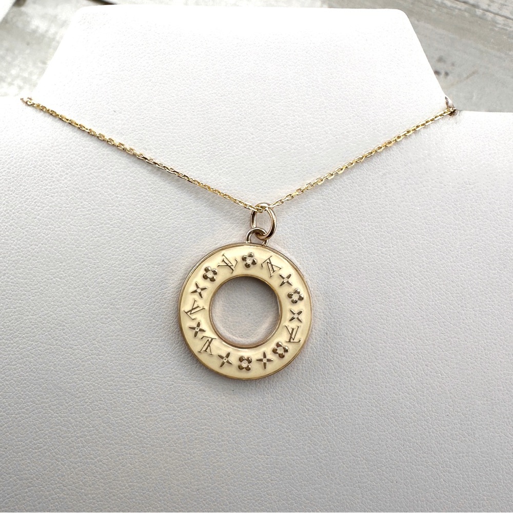 Authentic Louis Vuitton charm necklace with 18” gold chain. - Picture 2 of 6